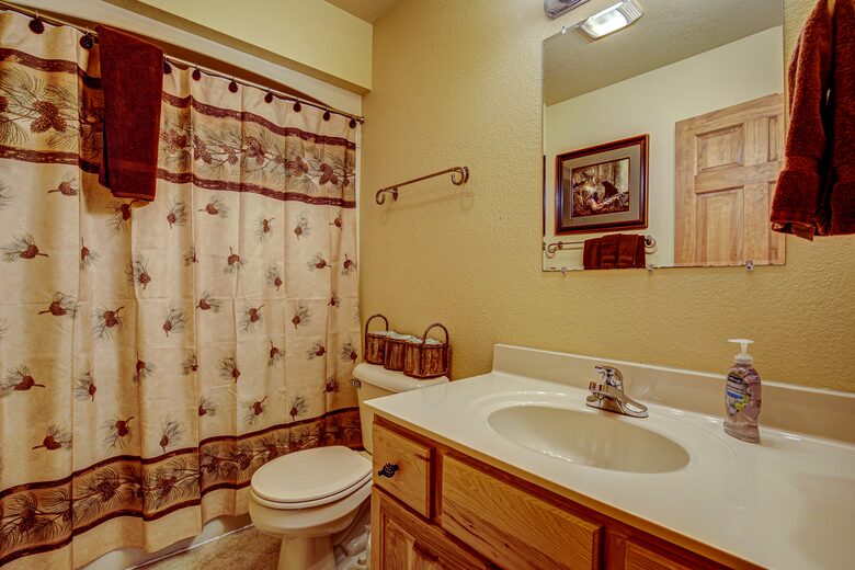 Tall Pines Lodge - Eagle River, Wisconsin