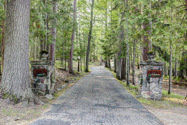 Tall Pines Lodge - Eagle River, Wisconsin