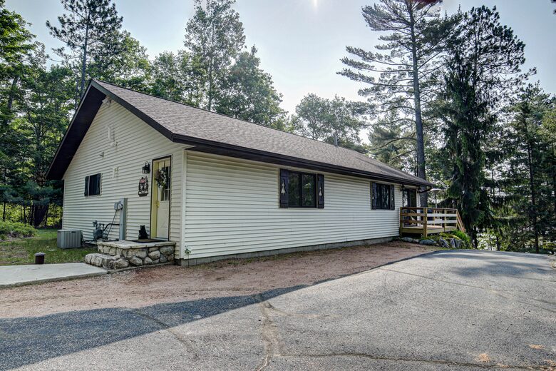 Tall Pines Lodge - Eagle River, Wisconsin