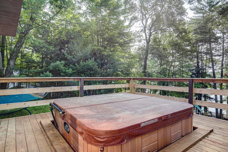 Tall Pines Lodge - Eagle River, Wisconsin