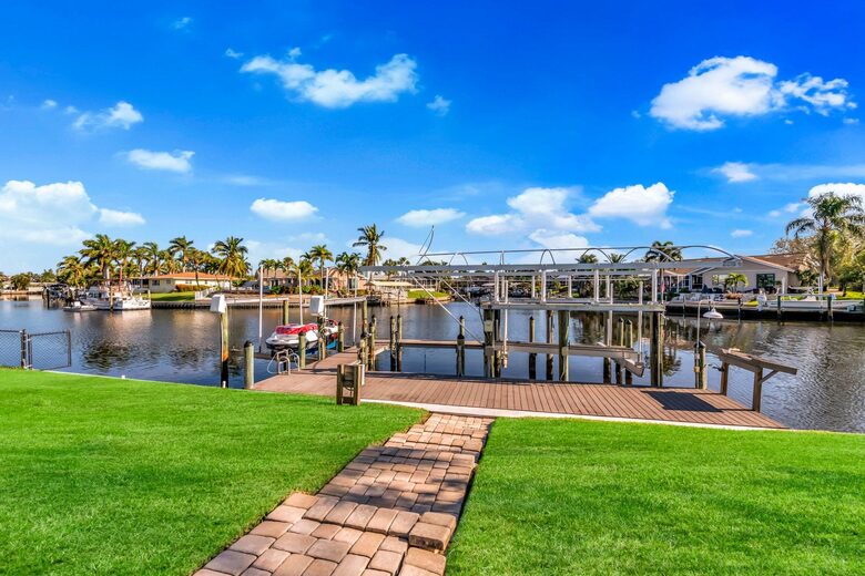 Coralina - Bradenton, Florida