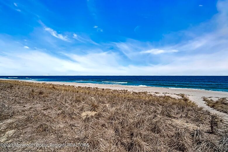Oceanfront Modern Farmhouse with Beach Access - Mantoloking, New Jersey