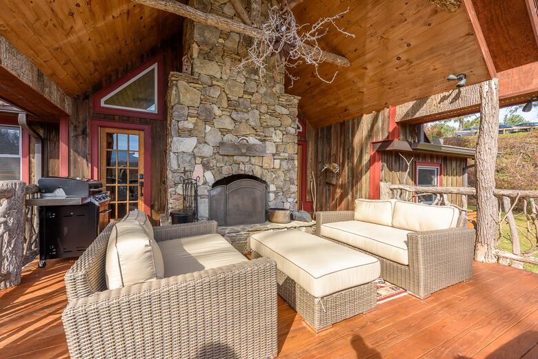 Hidden Gem: Secluded Mountain Cottage with Scenic Views - Banner Elk, North Carolina