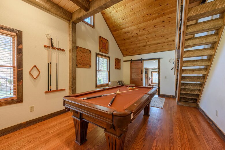 Hidden Gem: Secluded Mountain Cottage with Scenic Views - Banner Elk, North Carolina