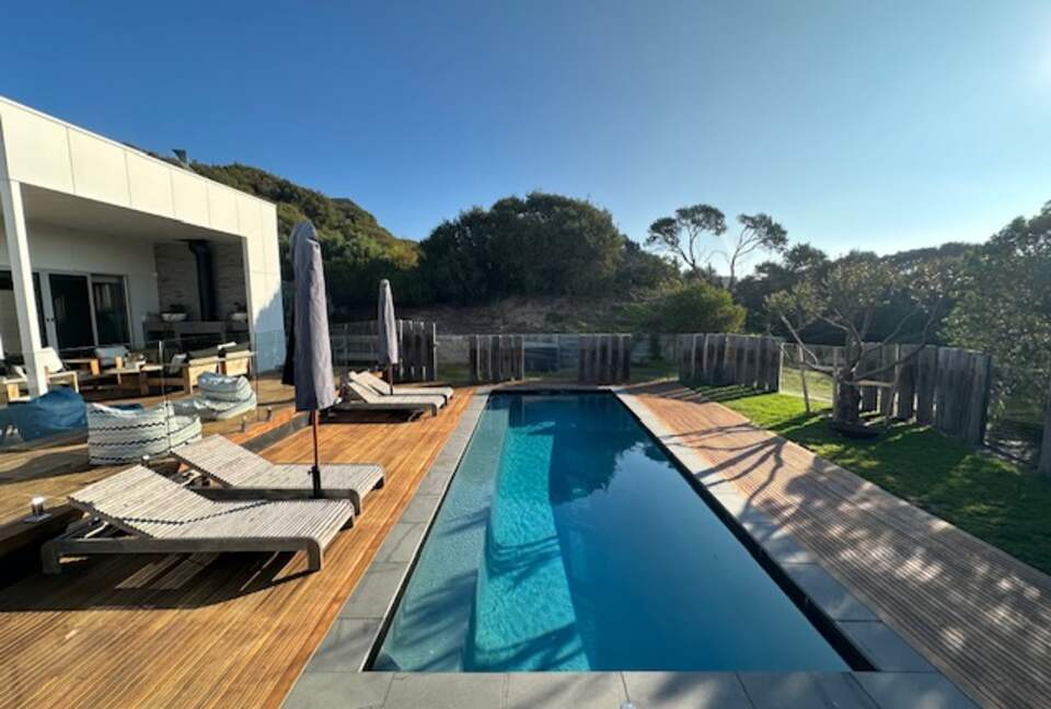 Luxury Family Home amongst the Sand Dunes - St Andrews Beach, Australia