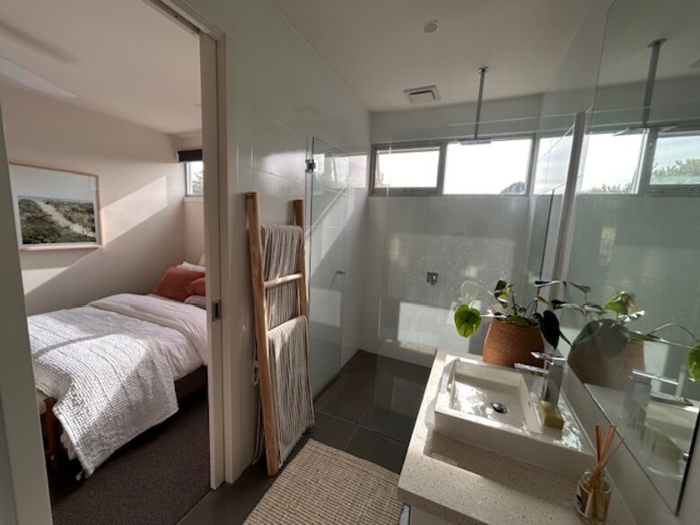 Luxury Family Home amongst the Sand Dunes - St Andrews Beach, Australia