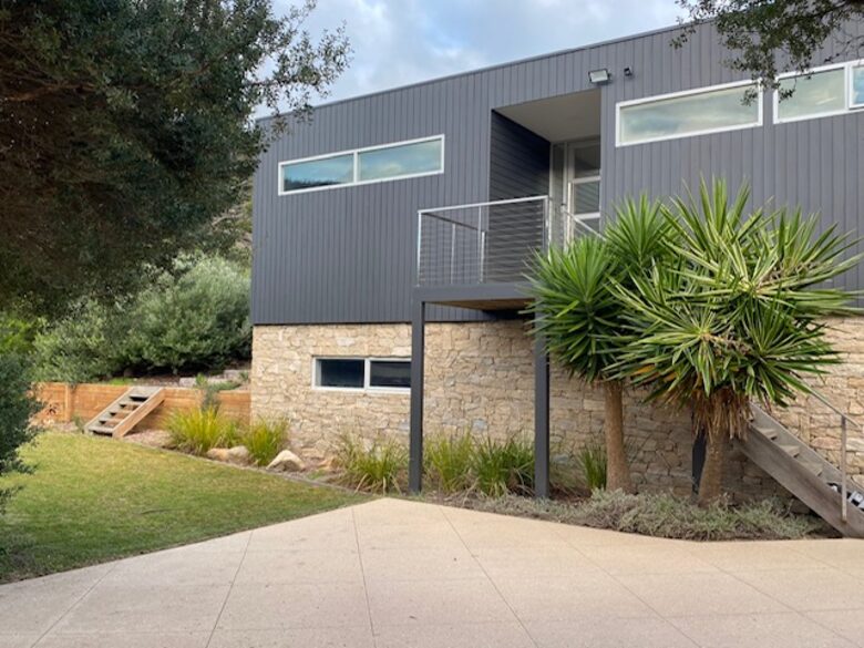 Luxury Family Home amongst the Sand Dunes - St Andrews Beach, Australia