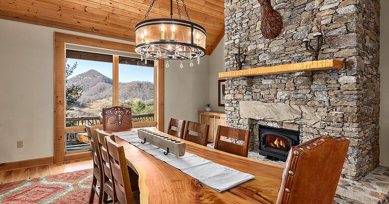 Private Western North Carolina Estate with Panoramic Mountain Views - Clyde, North Carolina