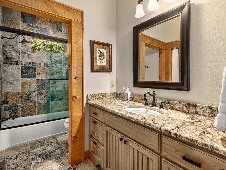 Private Western North Carolina Estate with Panoramic Mountain Views - Clyde, North Carolina
