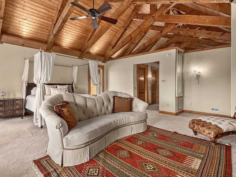Private Western North Carolina Estate with Panoramic Mountain Views - Clyde, North Carolina