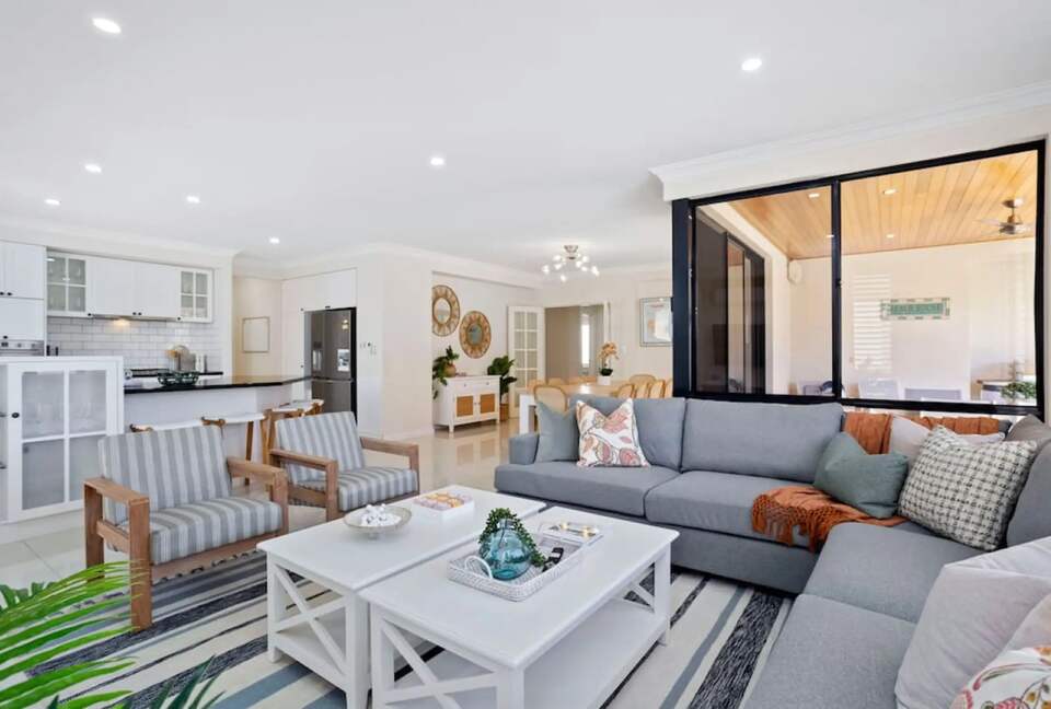Luxury by the Sea - Burns Beach, Australia