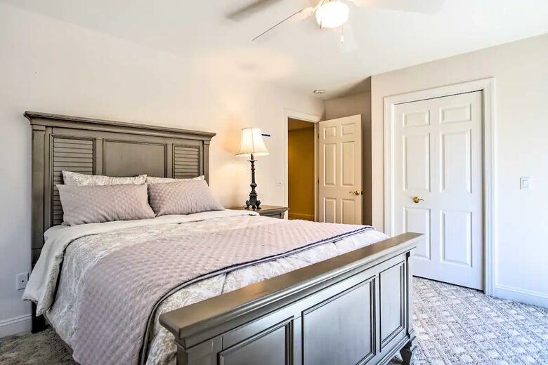 Spacious Mears Retreat - Steps From Lake Michigan and Sand Dunes - Mears, Michigan