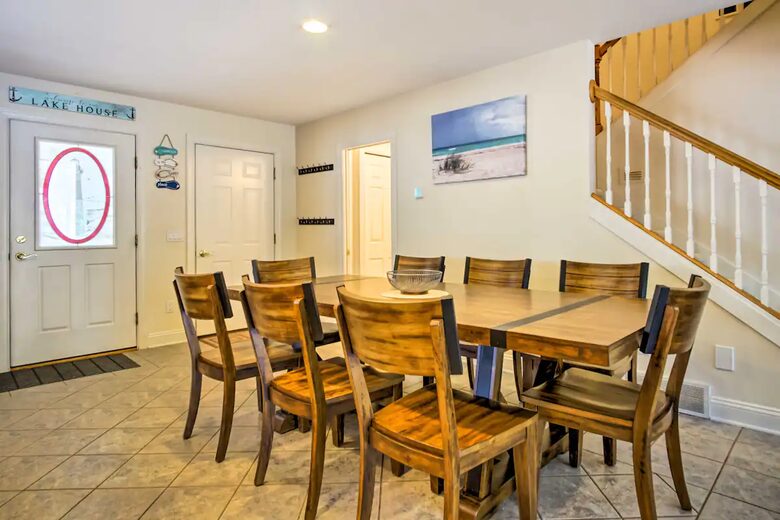 Spacious Mears Retreat - Steps From Lake Michigan and Sand Dunes - Mears, Michigan
