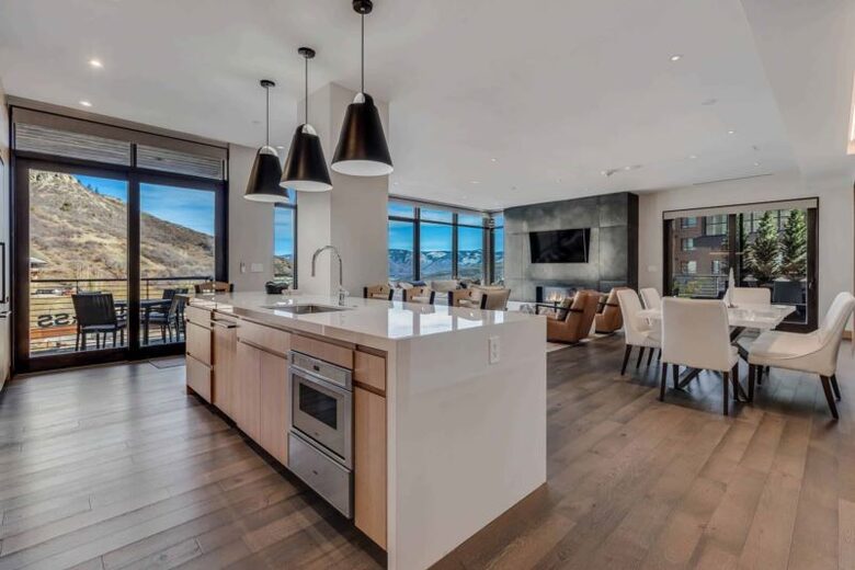 Ski-In/Ski-Out Residence At One Snowmass West - Snowmass Village, Colorado