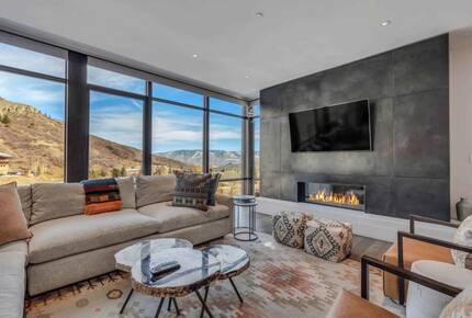 Ski-In/Ski-Out Residence At One Snowmass West - Snowmass Village, Colorado