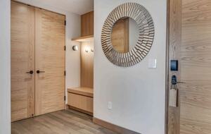 Ski-In/Ski-Out Residence At One Snowmass West - Snowmass Village, Colorado