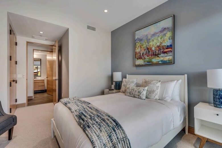 Ski-In/Ski-Out Residence At One Snowmass West - Snowmass Village, Colorado