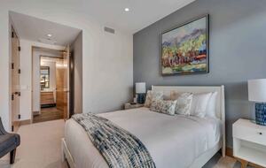 Ski-In/Ski-Out Residence At One Snowmass West - Snowmass Village, Colorado