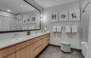 Ski-In/Ski-Out Residence At One Snowmass West - Snowmass Village, Colorado