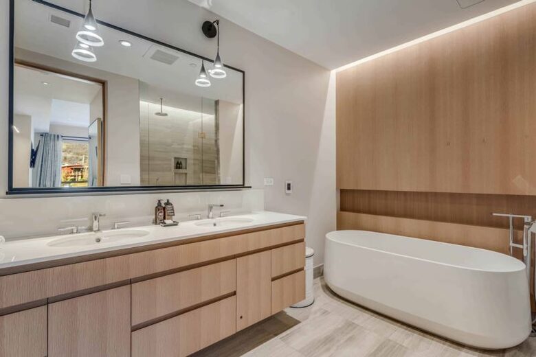 Ski-In/Ski-Out Residence At One Snowmass West - Snowmass Village, Colorado