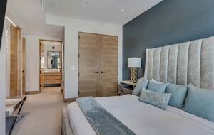 Ski-In/Ski-Out Residence At One Snowmass West - Snowmass Village, Colorado