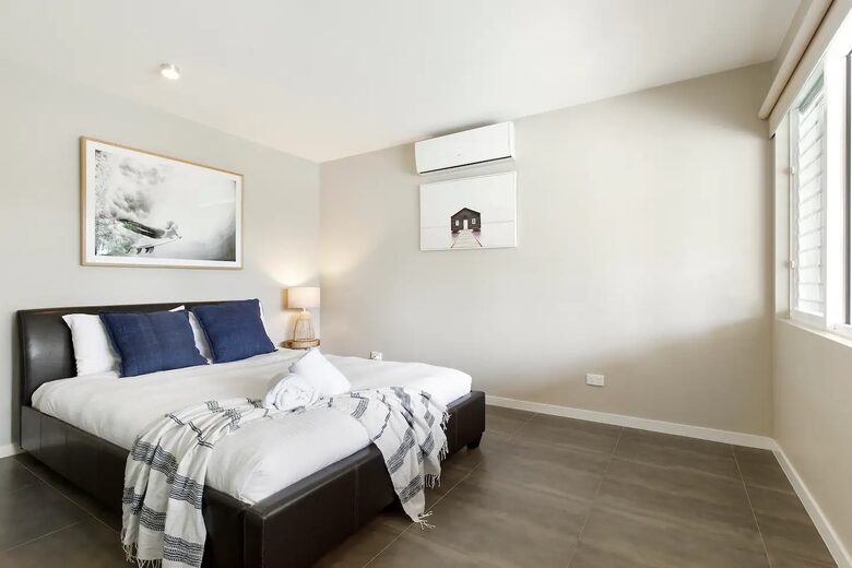 Noosa Heads Hideaway | Prime Location, Views & Sunsets, Walk to Beach - Noosa Heads, Australia