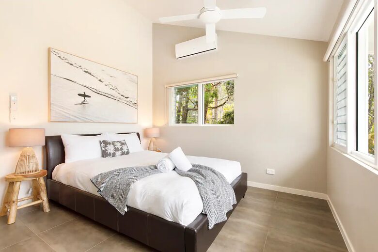 Noosa Heads Hideaway | Prime Location, Views & Sunsets, Walk to Beach - Noosa Heads, Australia