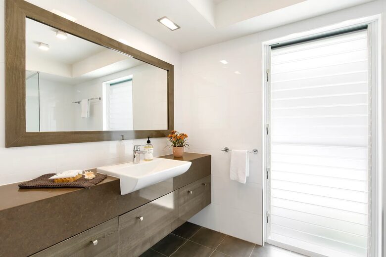 Noosa Heads Hideaway | Prime Location, Views & Sunsets, Walk to Beach - Noosa Heads, Australia