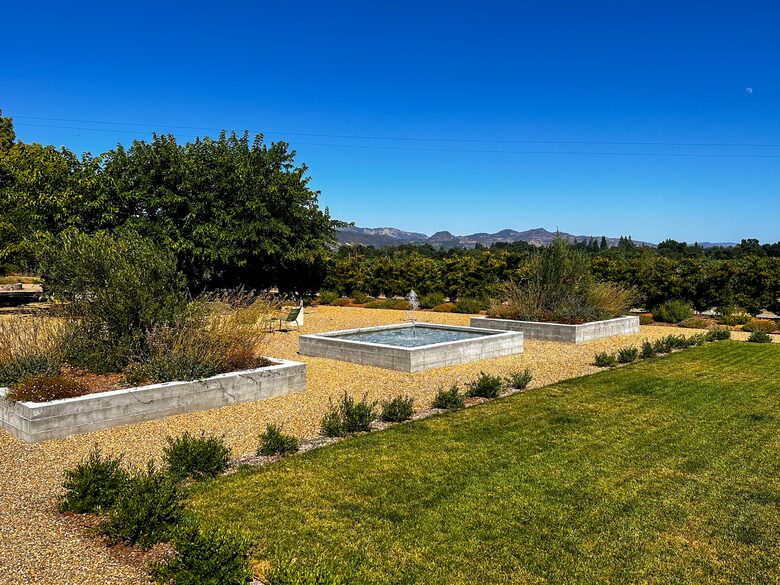 Napa Valley Vineyard Estate - Saint Helena, California