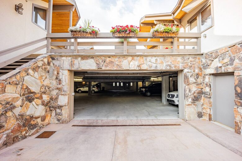 Gorgeous Deer Valley Retreat - Park City, Utah