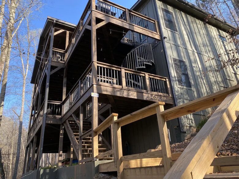 Waterfront Tims Ford Lake Retreat with Private dock and Hot Tub - Winchester, Tennessee