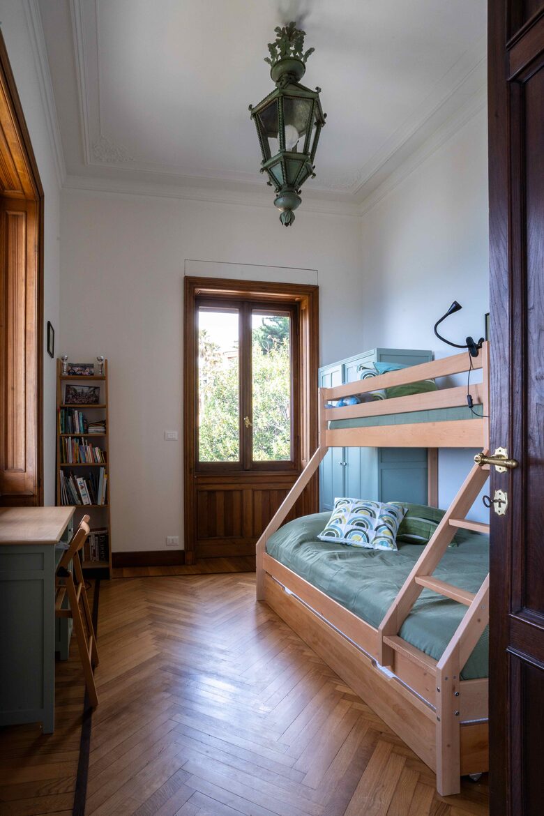 upstairs bedroom with sea view