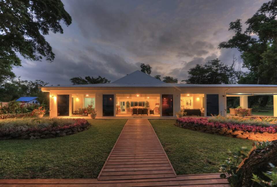 Ocean Point Villa - Espiritu Santo, Vanuatu