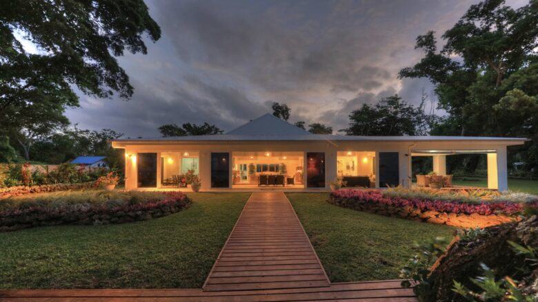Ocean Point Villa - Espiritu Santo, Vanuatu