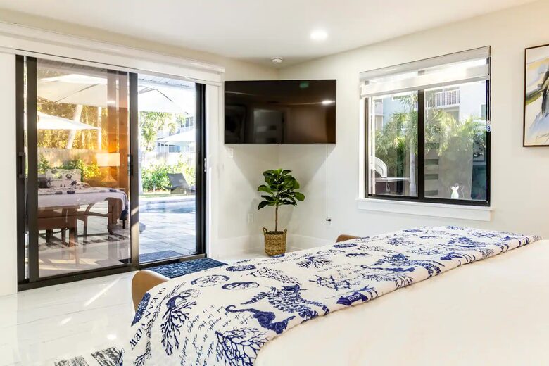 Serenity in Sarasota | Minutes to Beaches, Downtown and Spring Training with Private Heated Pool - Sarasota, Florida