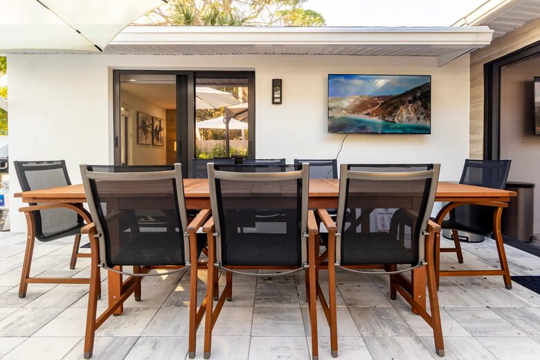 Serenity in Sarasota | Minutes to Beaches, Downtown and Spring Training with Private Heated Pool - Sarasota, Florida