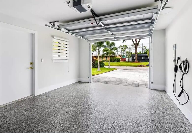Serenity in Sarasota | Minutes to Beaches, Downtown and Spring Training with Private Heated Pool - Sarasota, Florida