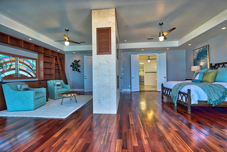 Mermaids Lair: Ultimate Beachfront Getaway - Indian Rocks Beach, Florida
