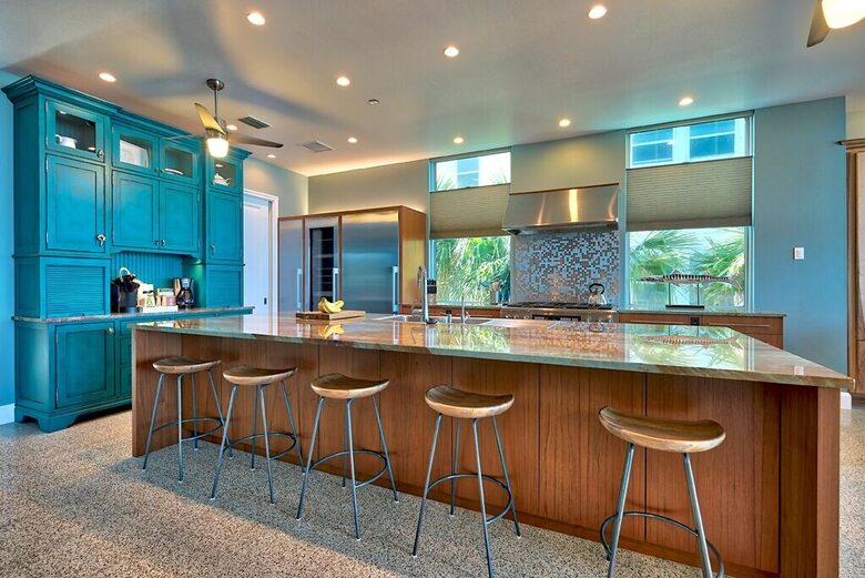 Mermaids Lair: Ultimate Beachfront Getaway - Indian Rocks Beach, Florida