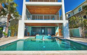 Mermaids Lair: Ultimate Beachfront Getaway - Indian Rocks Beach, Florida