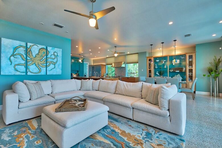 Mermaids Lair: Ultimate Beachfront Getaway - Indian Rocks Beach, Florida