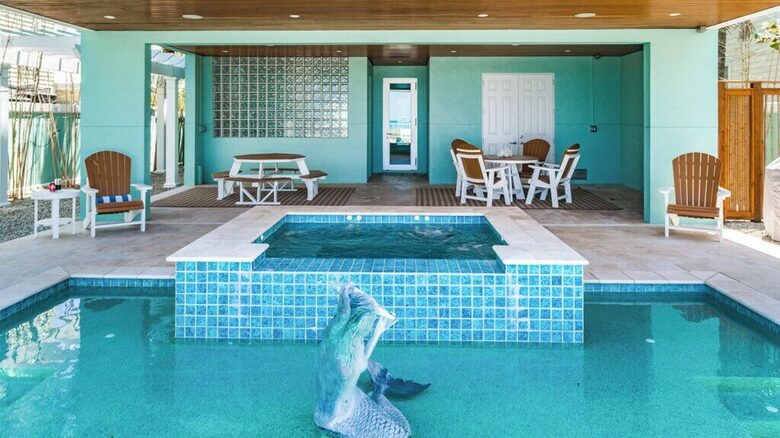 Mermaids Lair: Ultimate Beachfront Getaway - Indian Rocks Beach, Florida
