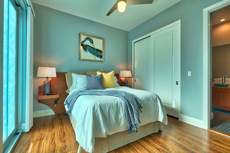 Mermaids Lair: Ultimate Beachfront Getaway - Indian Rocks Beach, Florida