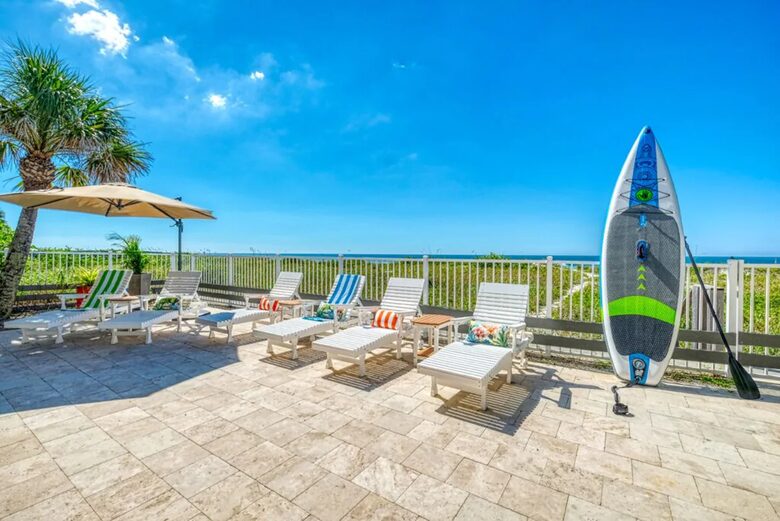 Mermaids Lair: Ultimate Beachfront Getaway - Indian Rocks Beach, Florida
