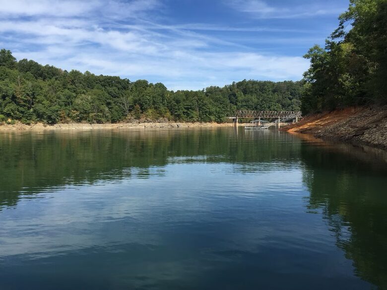 Lakefront Getaway on Fontana Lake Private with Dock Pontoon - Bryson City, North Carolina