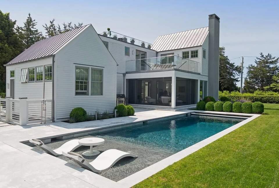 Stunning Modern Design Retreat - Sag Harbor, New York