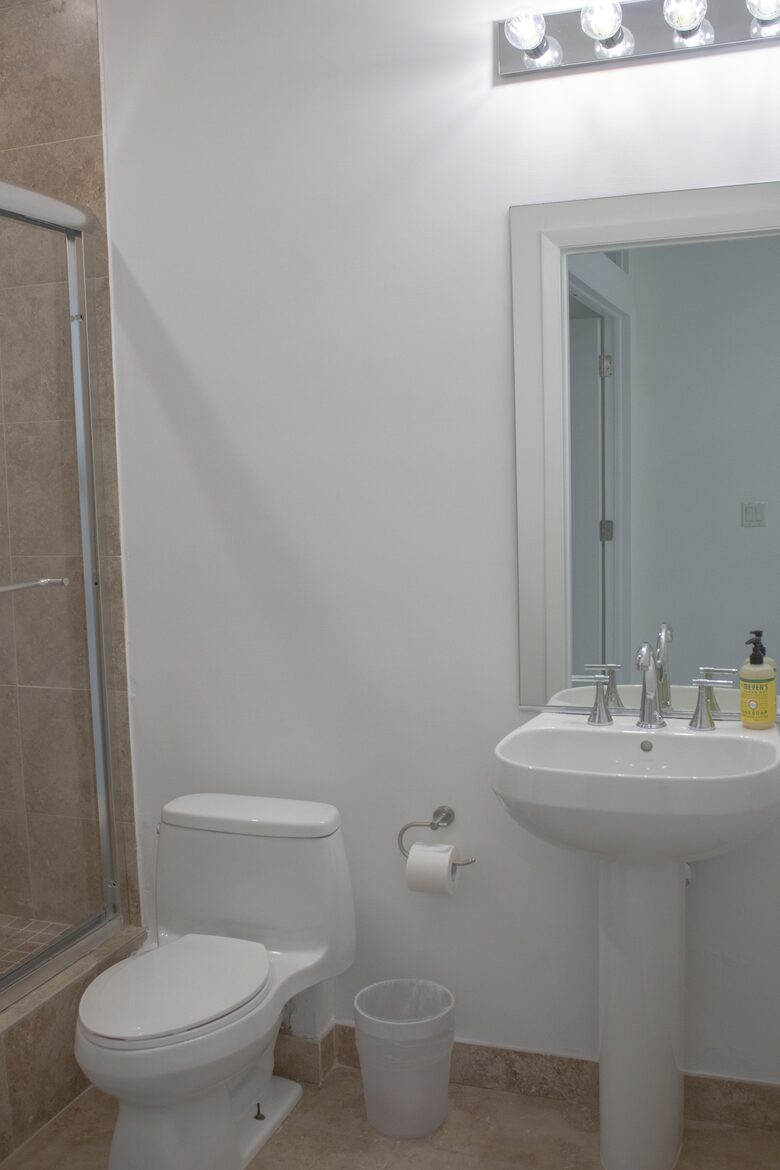 Modern Aventura Florida Apartment - Aventura, Florida