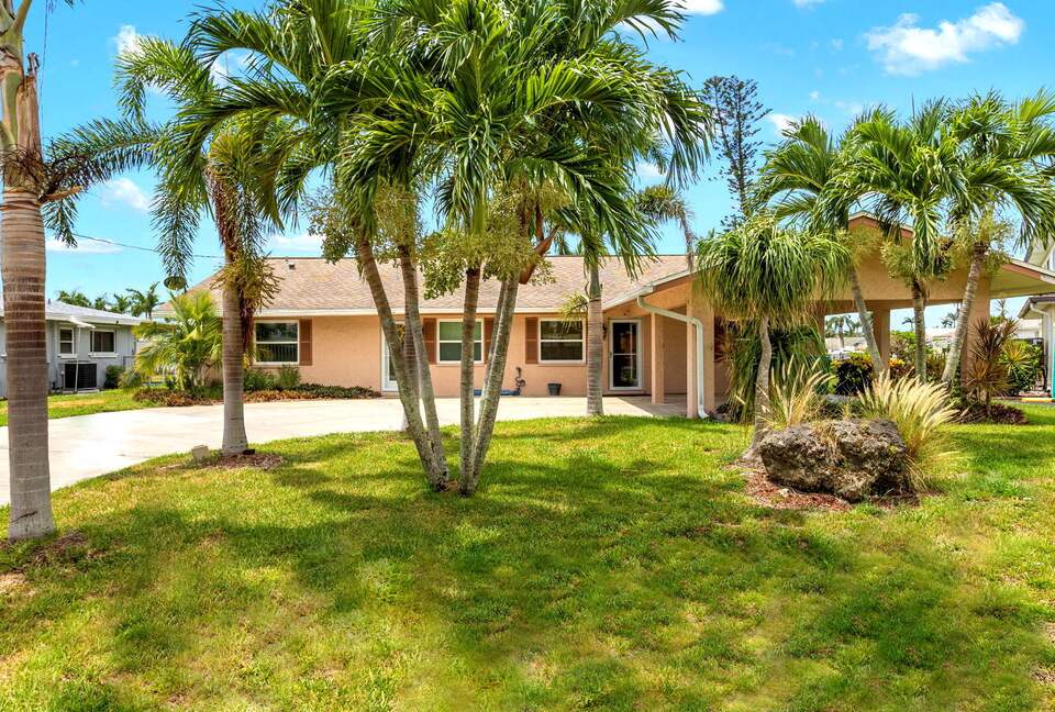 Double Cape Escape - Cape Coral, Florida