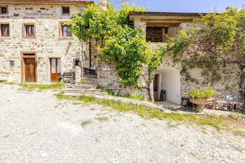 Charming Tuscan Getaway - Pieve Santo Stefano, Italy
