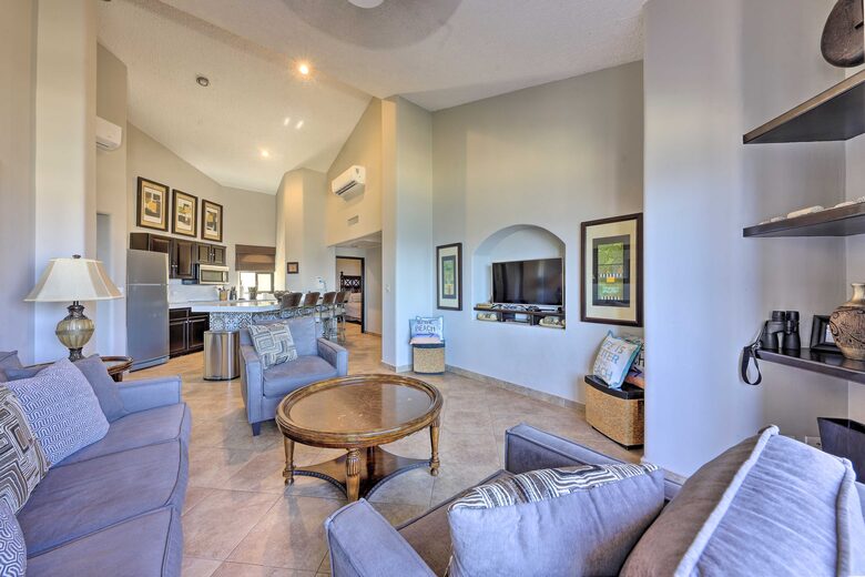 Resort-Style Cabo Penthouse with Pools & Ocean Views - Cabo San Lucas, Mexico